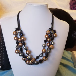 NWT Handmade 3-Strand Acrylic Necklace Mauve